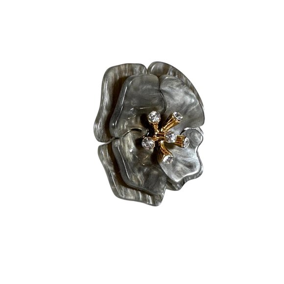 Pearl lucite oversized flower statement ring with rhinestone center size… - Picture 3 of 4